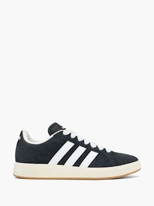 deichmann adidas core.